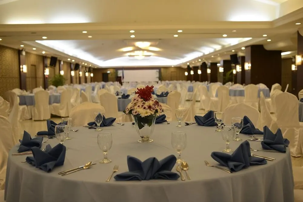 Grand Regal Hotel Davao 4*,  Philippines