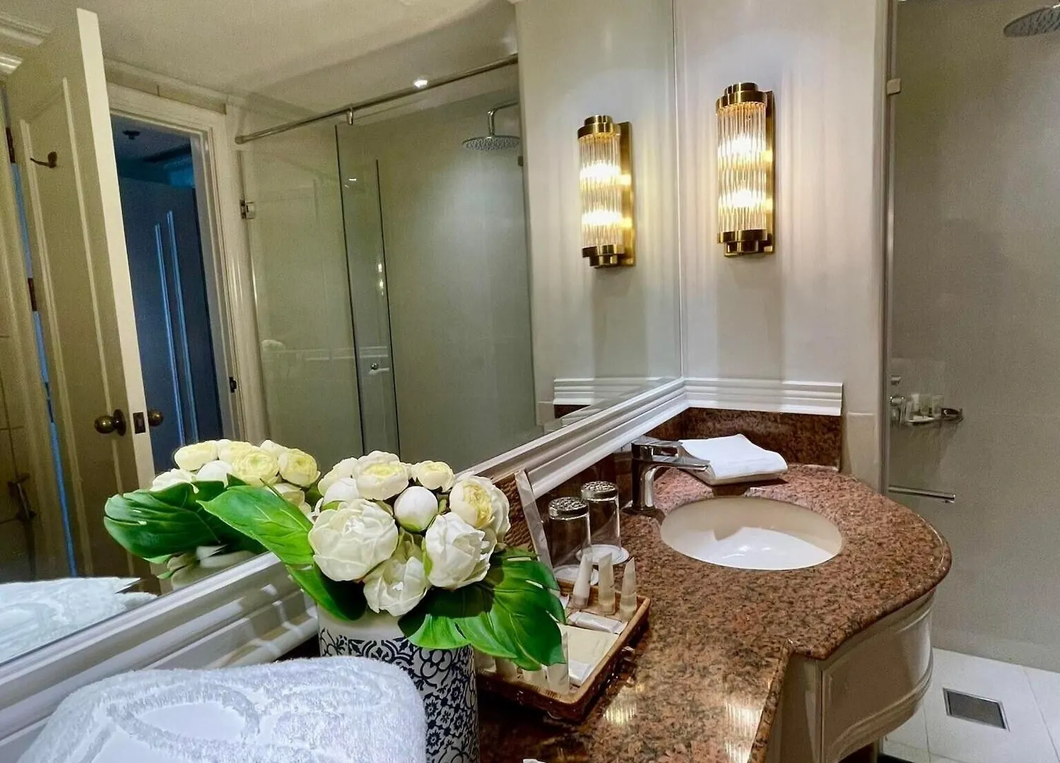 Grand Regal Hotel Davao