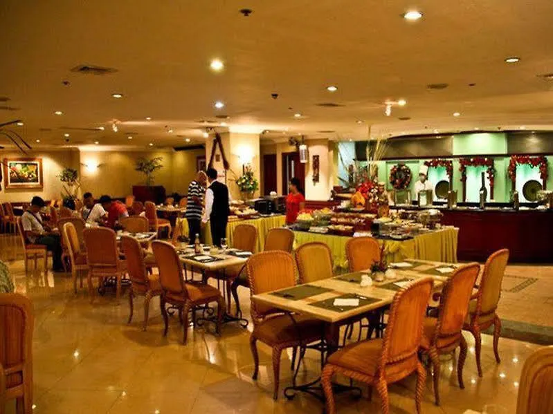 Grand Regal Hotel Davao 4*,  Philippines